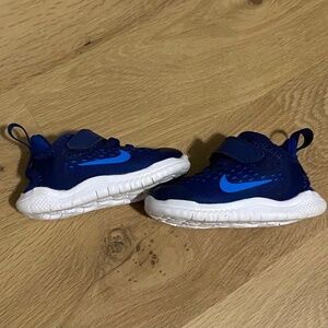 NIKE Infant Size 5C Tennis Shoes